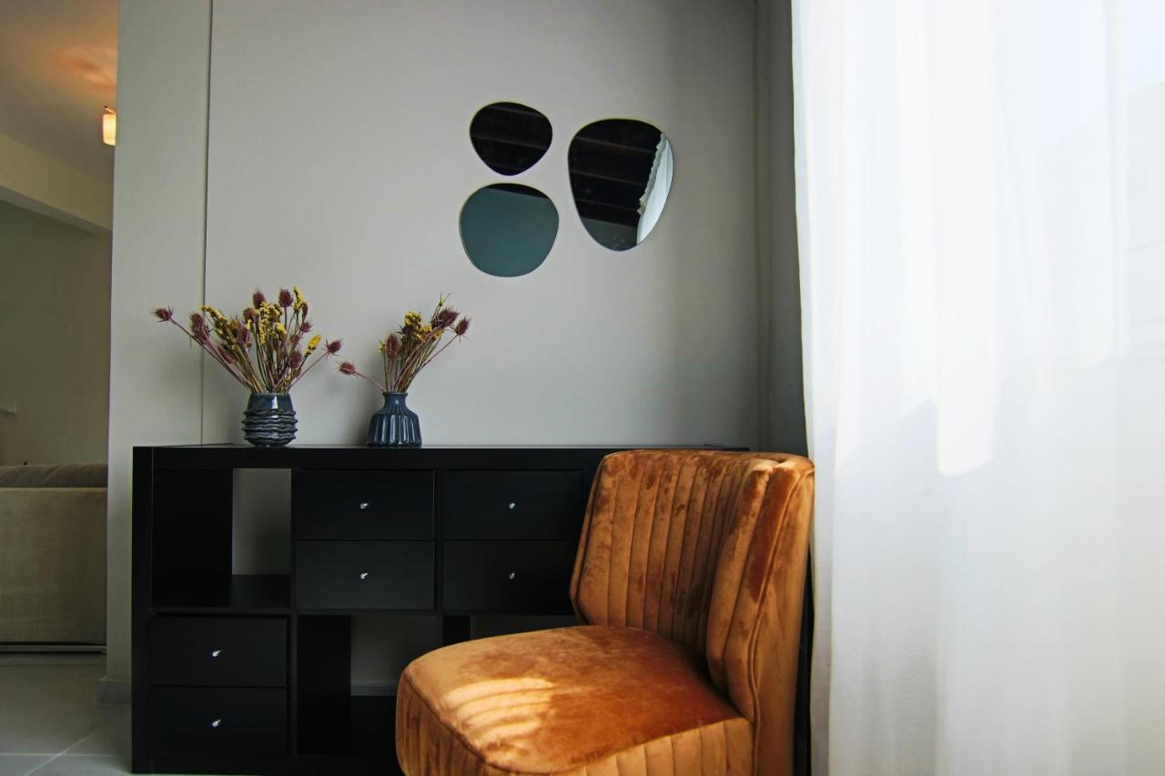 Phaedrus Living - View Luxury Flat Harbour 03 Апартаменты